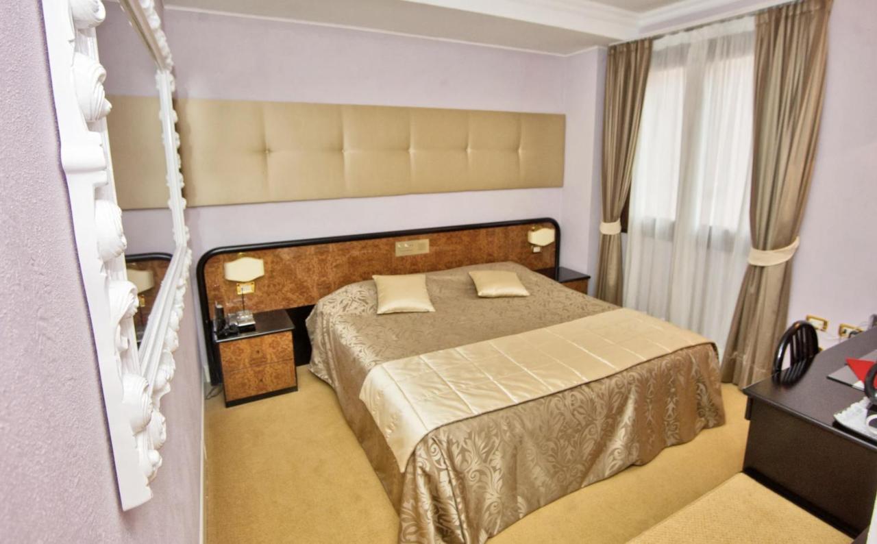 Hotel Villa Regina Margherita Rovigo Extérieur photo