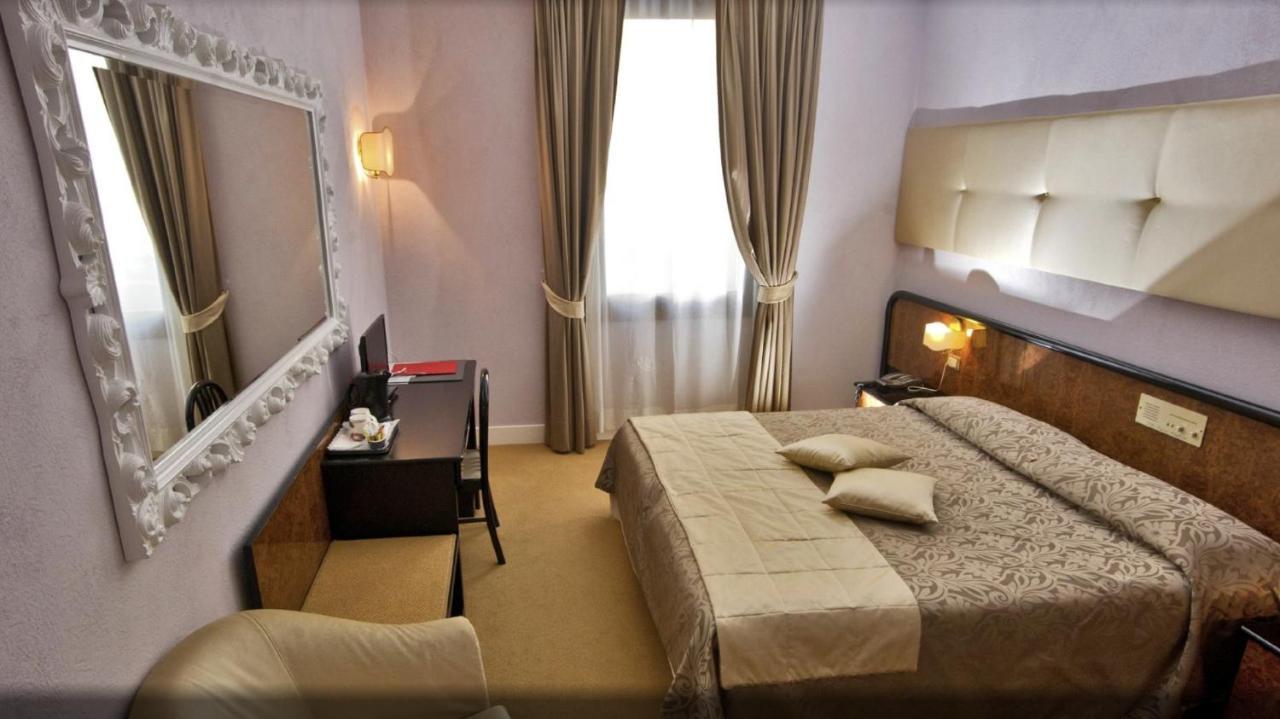 Hotel Villa Regina Margherita Rovigo Extérieur photo