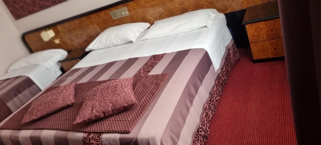 Hotel Villa Regina Margherita Rovigo Extérieur photo