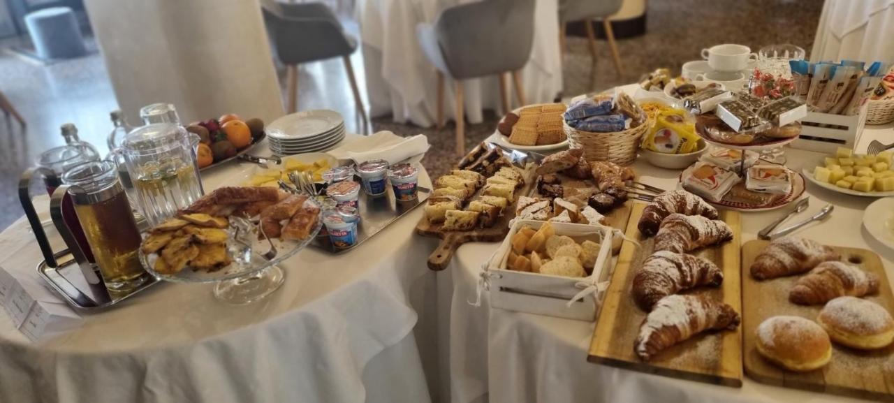 Hotel Villa Regina Margherita Rovigo Extérieur photo