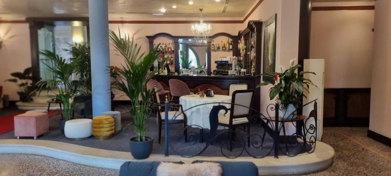 Hotel Villa Regina Margherita Rovigo Extérieur photo