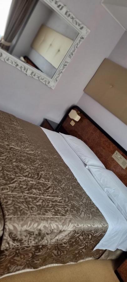Hotel Villa Regina Margherita Rovigo Extérieur photo