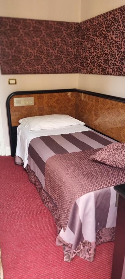 Hotel Villa Regina Margherita Rovigo Extérieur photo